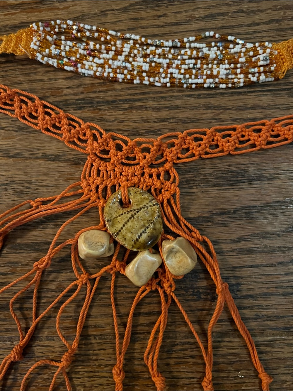 ❤️ Vintage Lot 2 Handcrafted Orange Macrame Necklace & Beaded Bracelet EUC ❤️